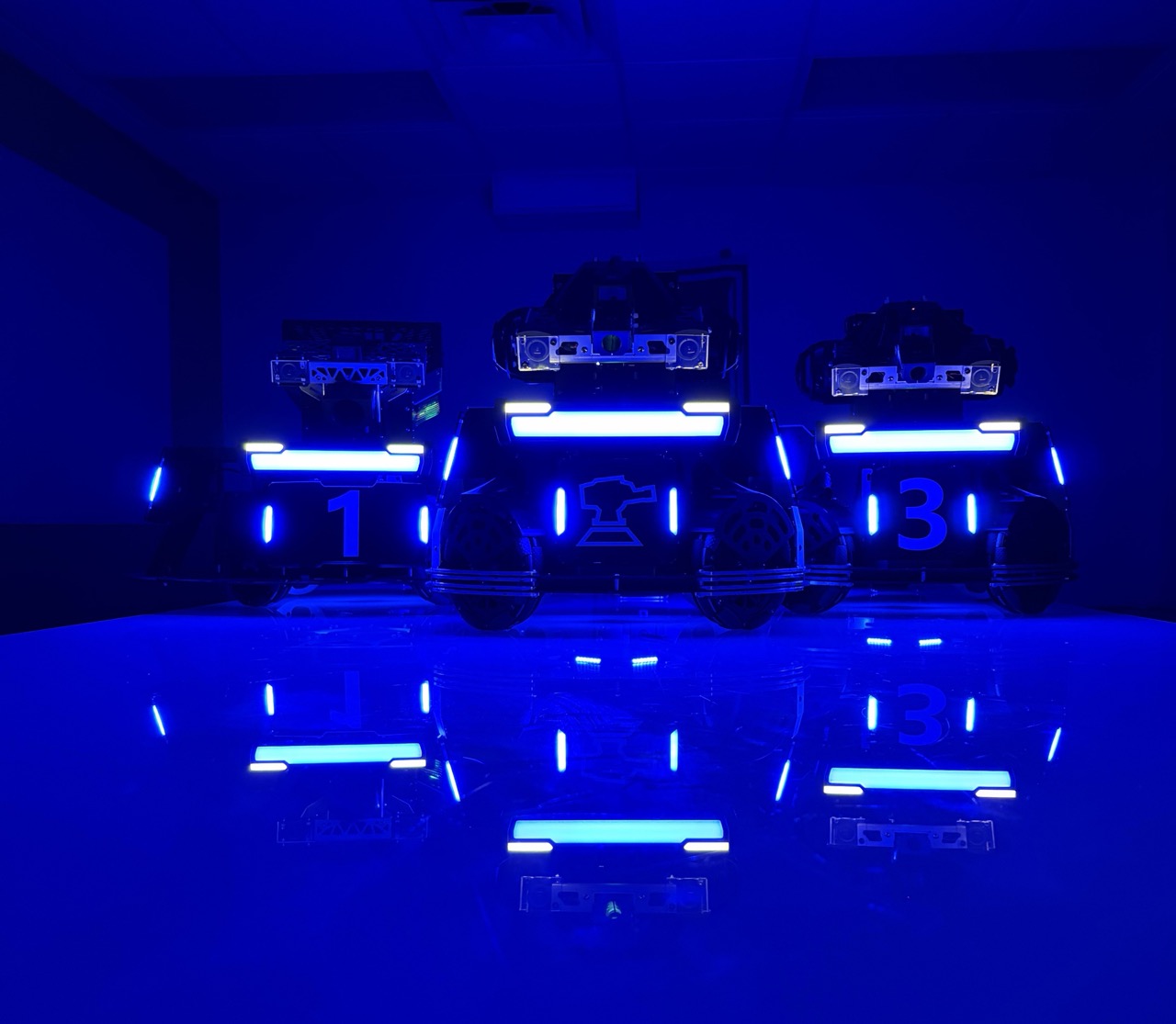 Hero, Sentry, and Infantry lit in blue alliance colors